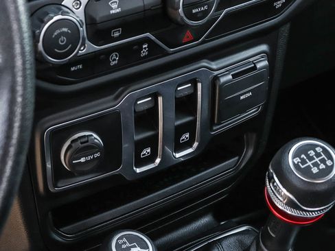 Used 2023 Jeep Wrangler Sport AWD/4WD image 19