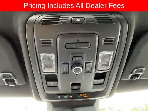 Used 2022 Cadillac Escalade Premium Luxury w/ Performance Package AWD/4WD image 29