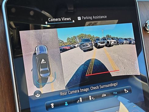 Used 2022 Mercedes-Benz C 300 Sedan image 18