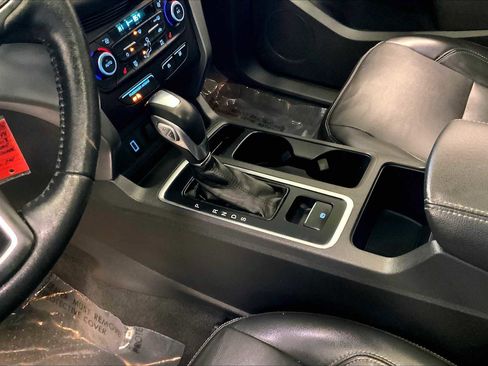 Used 2018 Ford Escape SEL image 16