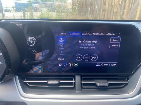 Used 2024 Chevrolet Trax LS FWD image 14