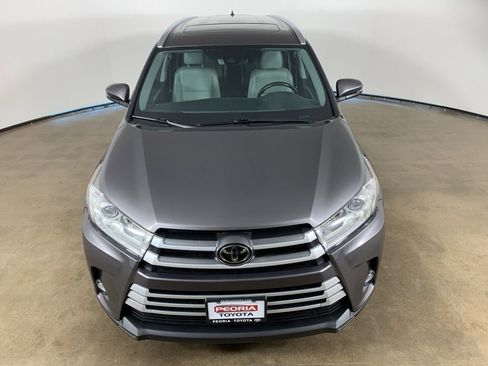 Used 2017 Toyota Highlander XLE w/ Protection Package #3 image 4