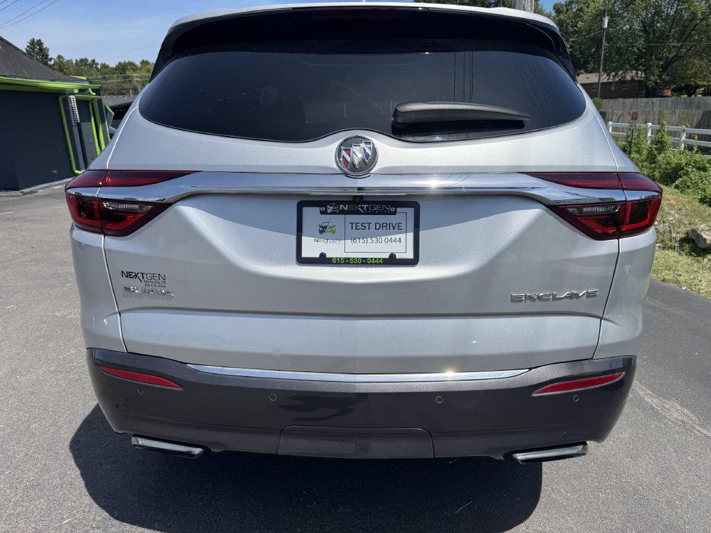 Used 2018 Buick Enclave Essence FWD image 5