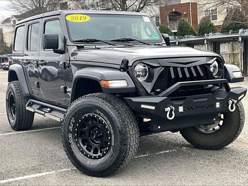 Used 2019 Jeep Wrangler Unlimited Sport S image 2