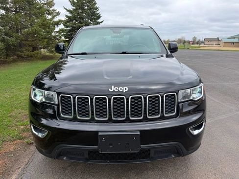 Used 2017 Jeep Grand Cherokee Laredo w/ Quick Order Package 23E image 5