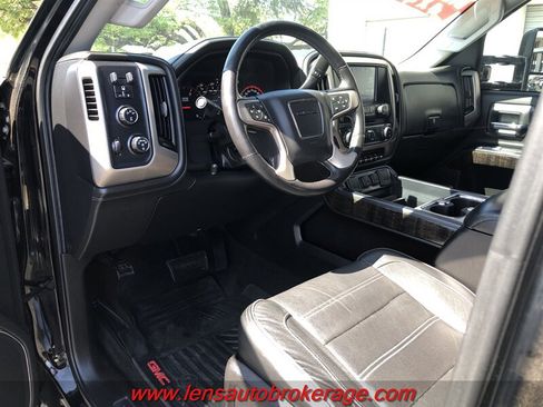 Used 2016 GMC Sierra 3500 Denali w/ Duramax Plus Package AWD/4WD image 11