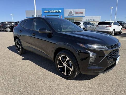 New 2026 Chevrolet Trax RS image 11