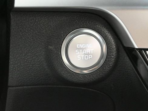 Used 2024 Kia Telluride S w/ S Sunroof Package FWD image 32