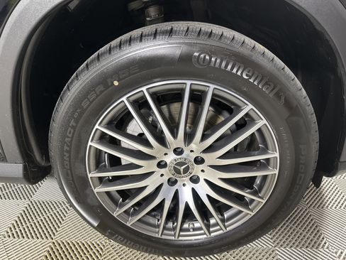 Used 2023 Mercedes-Benz GLC 300 4MATIC image 25