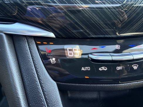 Used 2021 Cadillac XT6 Premium Luxury AWD/4WD image 43