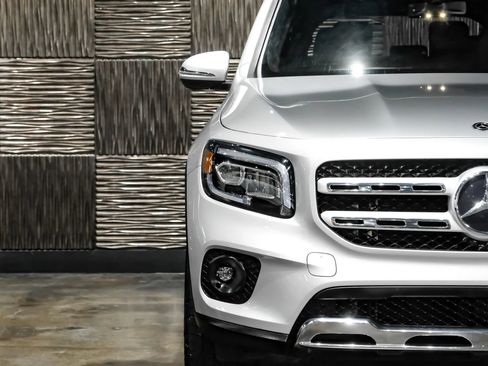 Used 2020 Mercedes-Benz GLB 250 image 41