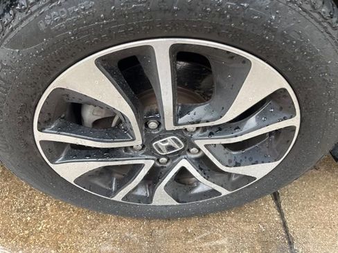 Used 2015 Honda Civic EX image 3
