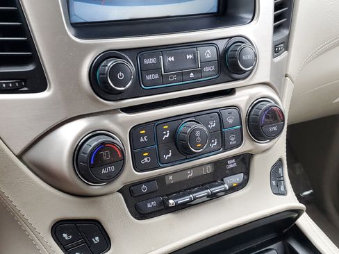 Used 2020 GMC Yukon Denali image 30