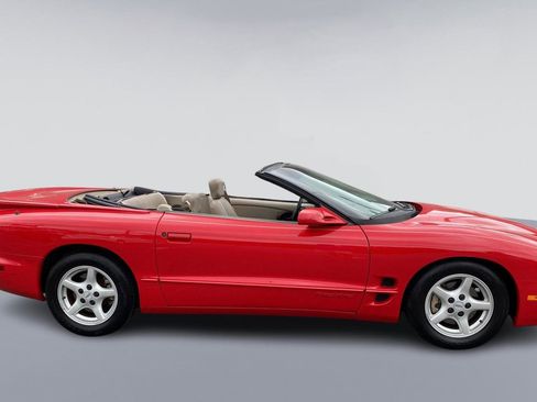 Used 2001 Pontiac Firebird Convertible w/ 3800 Performance Pkg image 2
