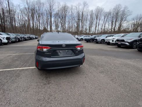 Used 2023 Toyota Corolla LE image 9