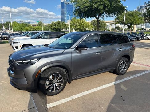 Used 2023 INFINITI QX60 Pure FWD image 3