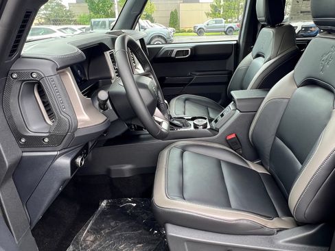 New 2026 Ford Bronco Outer Banks AWD/4WD image 17
