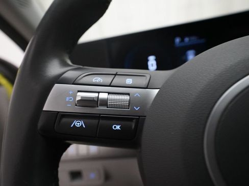 Used 2024 Hyundai Kona SEL AWD/4WD image 17