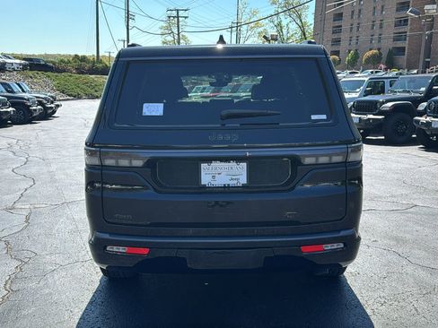 New 2026 Jeep Grand Wagoneer 4WD image 5