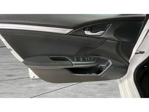 Used 2017 Honda Civic EX image 9