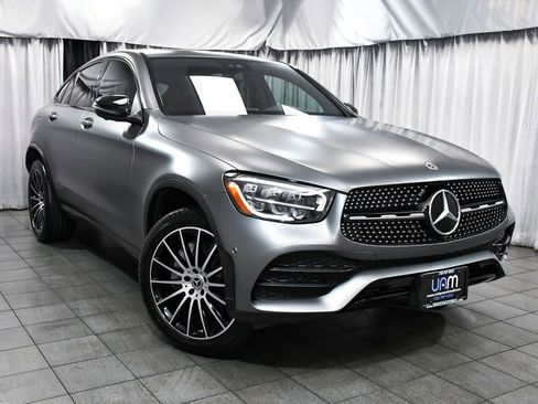 Used 2023 Mercedes-Benz GLC 300 4MATIC Coupe image 3