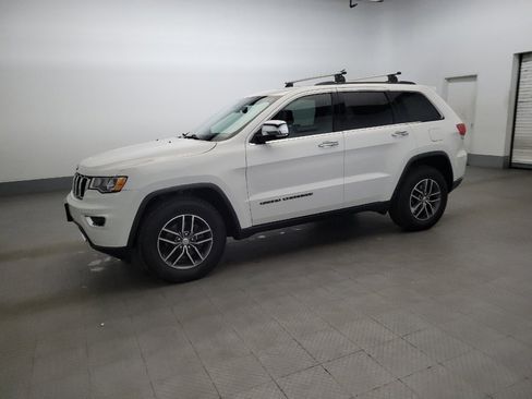 Used 2018 Jeep Grand Cherokee Limited image 2