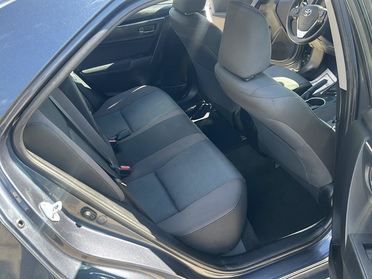 Used 2017 Toyota Corolla LE FWD image 14