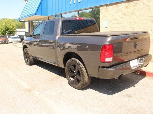 Used 2018 RAM 1500 Express w/ Express Value Package RWD image 4
