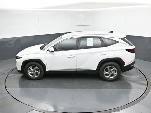 Used 2024 Hyundai Tucson SE image 52