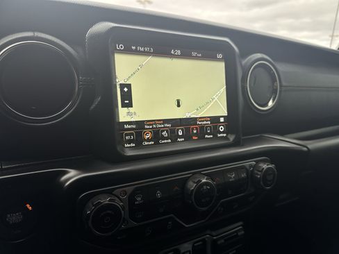 Used 2021 Jeep Wrangler Unlimited Sahara image 14