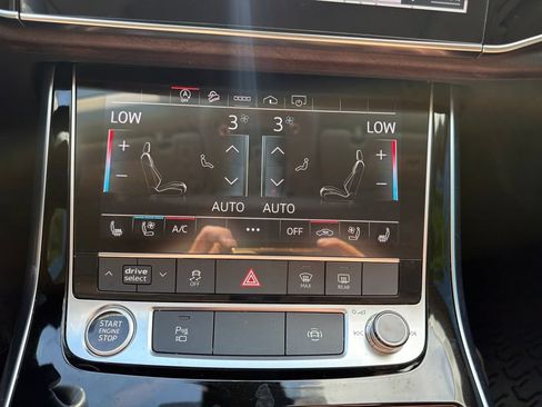 Used 2022 Audi Q8 Premium Plus w/ Premium Plus Package AWD/4WD image 22