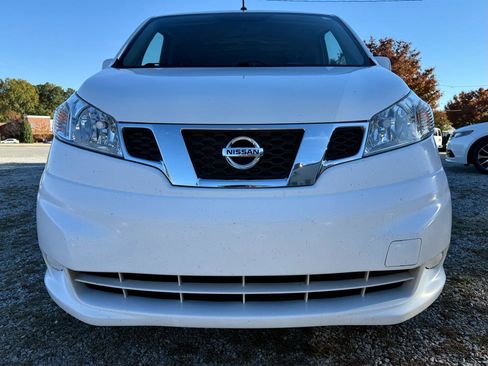 Used 2020 Nissan NV200 SV w/ Sliding Glass Door Package FWD image 9