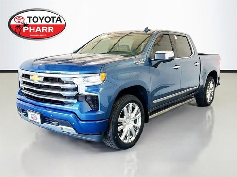 Used 2024 Chevrolet Silverado 1500 High Country w/ Technology Package AWD/4WD image 1