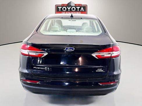 Used 2020 Ford Fusion SE image 6