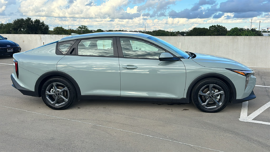 Used 2026 Kia K4 FWD image 13