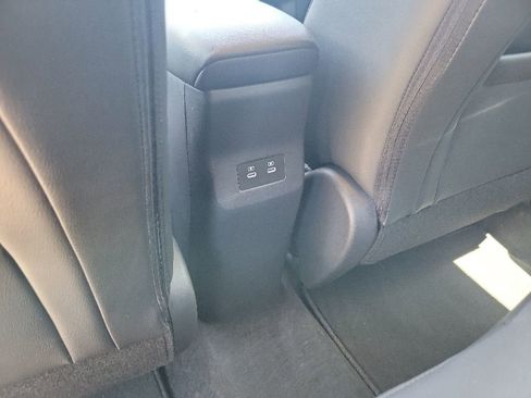 Used 2025 Nissan Kicks SR FWD image 35