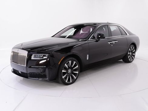 Certified 2024 Rolls-Royce Ghost image 1