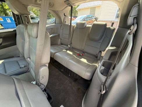 Used 2011 Honda Odyssey EX-L image 19