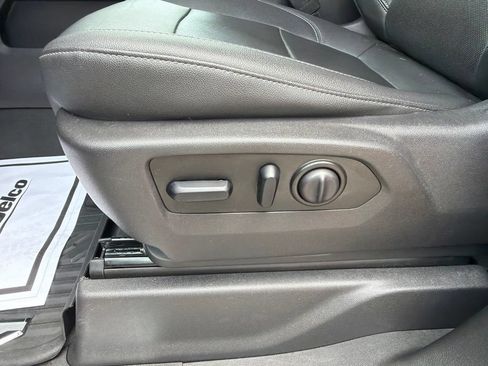 Used 2021 Chevrolet Silverado 1500 LTZ AWD/4WD image 20