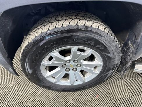 Used 2018 Chevrolet Colorado LT w/ LT Convenience Package image 18