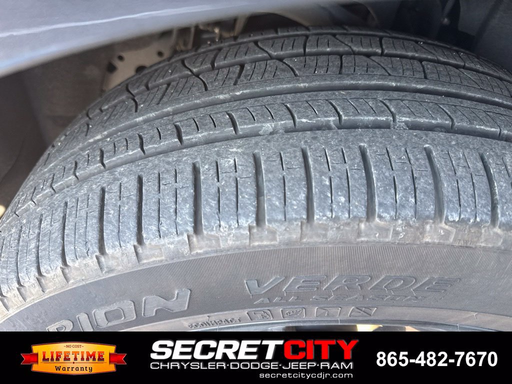 Used 2024 Lincoln Navigator L Reserve AWD/4WD image 32