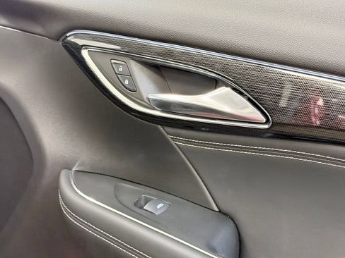 Used 2022 Buick Envision Preferred FWD image 38