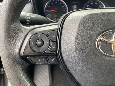 Used 2019 Toyota RAV4 LE image 31