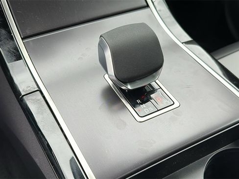 New 2026 Land Rover Range Rover Velar Dynamic SE image 20