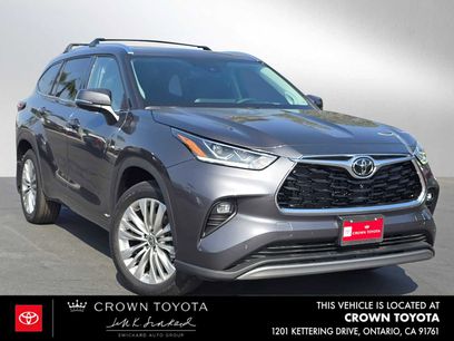 Certified 2025 Toyota Highlander Platinum