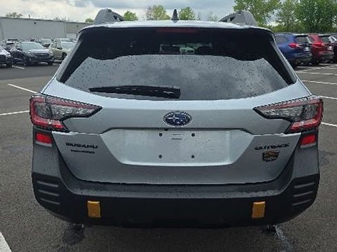 Used 2025 Subaru Outback Wilderness AWD/4WD image 5