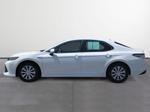 Certified 2020 Toyota Camry LE w/ Sunroof Package image 3