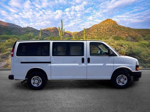 Used 2024 Chevrolet Express 2500 LS w/ Driver Convenience Package RWD image 3