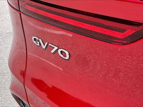 Used 2025 Genesis GV70 2.5T image 10