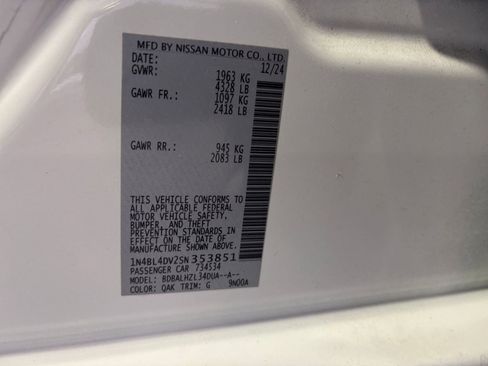 Used 2025 Nissan Altima 2.5 SV image 30